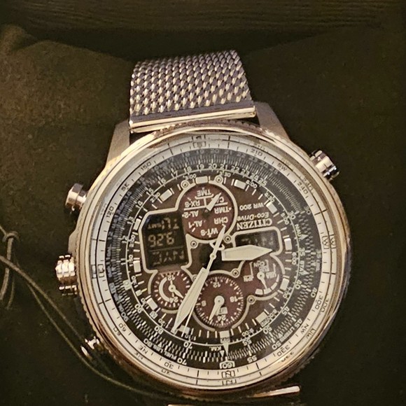 Meet your Posher, Roderick - Picture 1 of 1